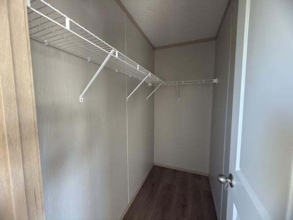 2026 Clayton 56CEE16763A Mobile Home