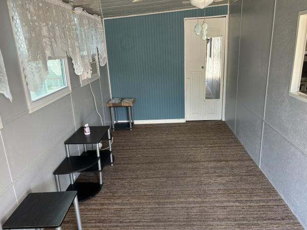 1980 TROP 6701 Mobile Home