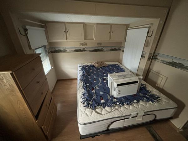 1980 TROP 6701 Mobile Home
