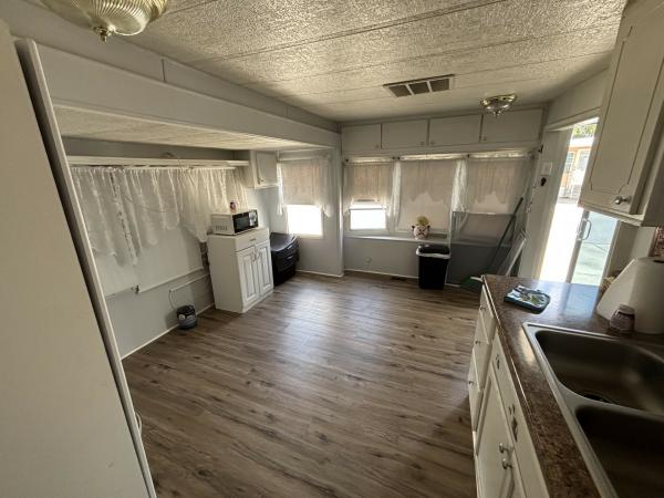 1980 TROP 6701 Mobile Home