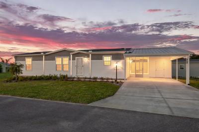 Photo 2 of 18 of home located at 490 Stewart Dr Lady Lake, FL 32159