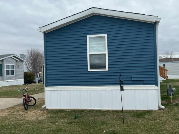 Photo 1 of 2 of home located at 2305 E 19th Street N #E06 Newton, IA 50208