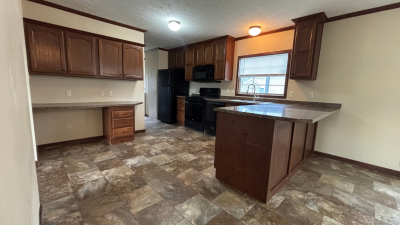 Photo 3 of 13 of home located at 6197 London Way Fenton, MI 48430