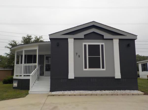 2002 HBOS MFG LP 8018-410 AM Classic Mobile Home