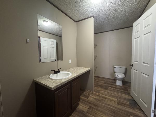 2017 MOJAVE MODEL 6703FM  Home