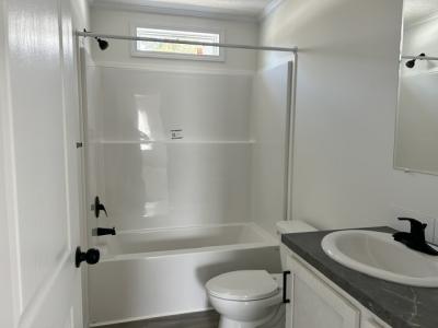 Photo 4 of 12 of home located at 6602 Tamiami Trail Brighton, MI 48114