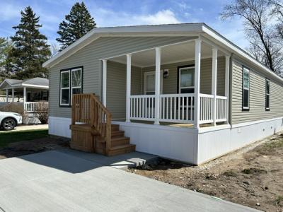 Photo 5 of 12 of home located at 6602 Tamiami Trail Brighton, MI 48114