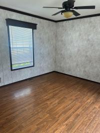 2017 EAGLE RIVER 32 LANDY CREEK  Home