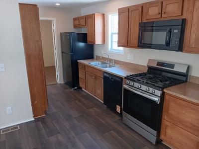 Photo 4 of 5 of home located at 6262 Sheldon Street Site #297 Ypsilanti, MI 48197