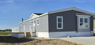 Mobile Home at 27484 Oregon Rd. Lot 212 Perrysburg, OH 43551