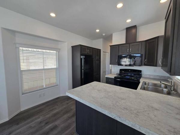 2026 120SN11351G  Home