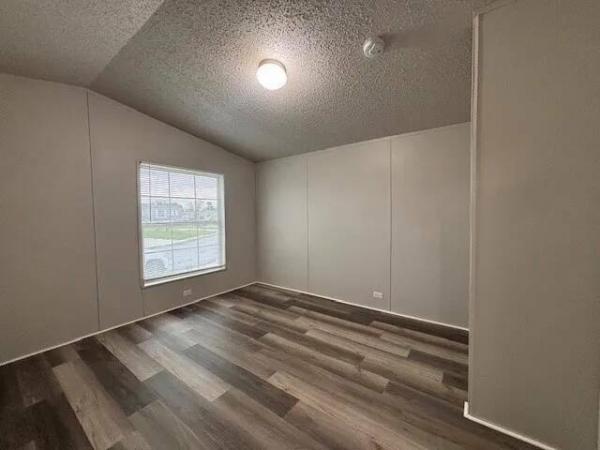 2016 168032A  Home