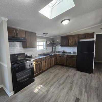 Mobile Home at 2737 W. Washington Center #383 Fort Wayne, IN 46818