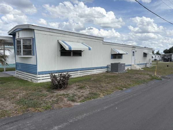 Photo 1 of 2 of home located at 1000 2nd Street S.e. Fort Meade, FL 33841