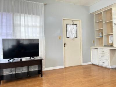 Photo 3 of 8 of home located at 717 Fountainview North Lakeland, FL 33809