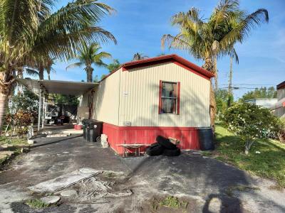 Mobile Home at 707 Cypress Dr Lake Worth, FL 33461
