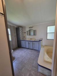 1988 stone Ridge Manufactured Home