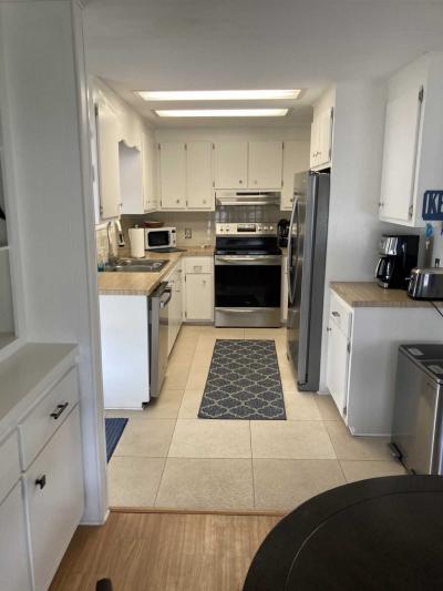 Photo 8 of 8 of home located at 927 Xanadu W Venice, FL 34285