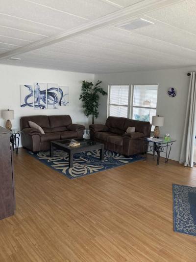Photo 10 of 8 of home located at 927 Xanadu W Venice, FL 34285