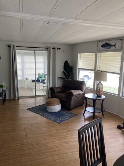 Photo 11 of 8 of home located at 927 Xanadu W Venice, FL 34285