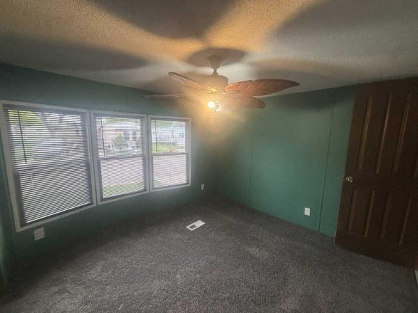 1990 Mobile Home
