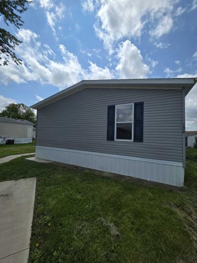 Mobile Home at 196 Clipper Vermilion, OH 44089