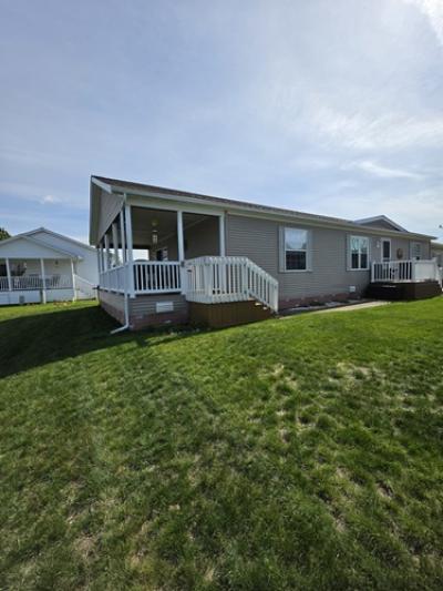 Photo 2 of 16 of home located at 180 Pine Lakes Drive W Lapeer, MI 48446