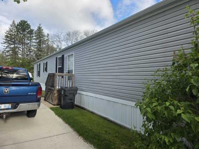 Photo 2 of 15 of home located at 48581 Pineview Drive Shelby Township, MI 48317