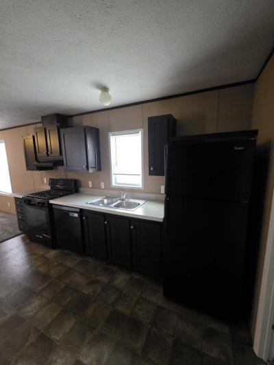 Photo 3 of 15 of home located at 48581 Pineview Drive Shelby Township, MI 48317