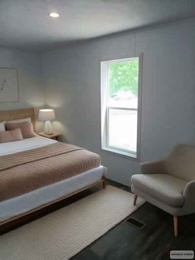 Photo 4 of 10 of home located at 16 English Village Park #193 Nixa, MO 65714