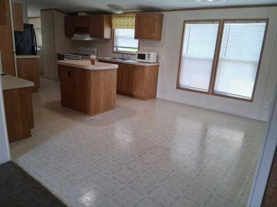 Photo 3 of 7 of home located at 4209 Wellington Jackson, MI 49201