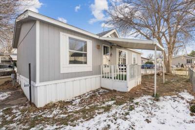 Photo 4 of 20 of home located at 300 Skylark Circle Lafayette, CO 80026