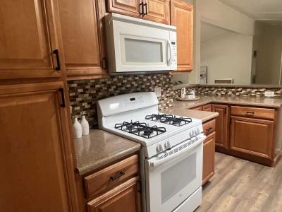 Photo 2 of 25 of home located at 2121 S Pantano Rd Unit 288 Tucson, AZ 85710