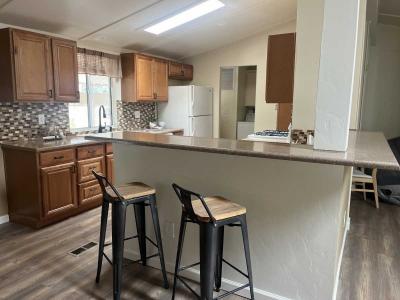 Photo 4 of 25 of home located at 2121 S Pantano Rd Unit 288 Tucson, AZ 85710