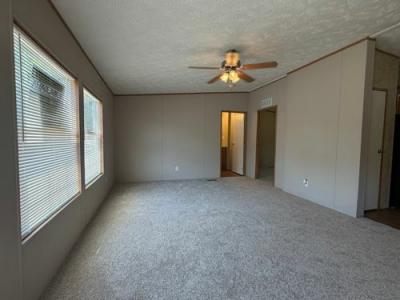 Photo 4 of 23 of home located at 1316 S 9th St Paducah, KY 42003