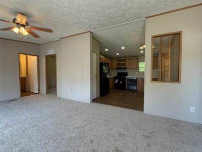 Photo 3 of 23 of home located at 1316 S 9th St Paducah, KY 42003