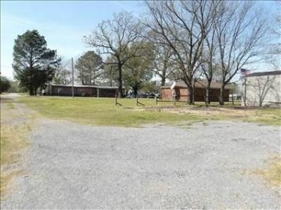 Photo 2 of 17 of home located at 304 Amagon Ave Amagon, AR 72005