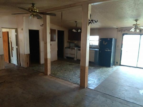 1990 SUNSHINE Mobile Home For Sale