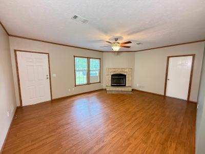 Photo 3 of 22 of home located at 2937 Colonial Dr Kountze, TX 77625