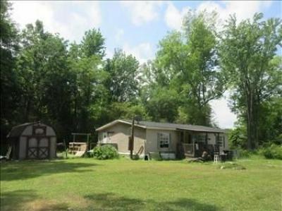 Photo 3 of 14 of home located at 4272 Brookforest Dr Bessemer, AL 35022