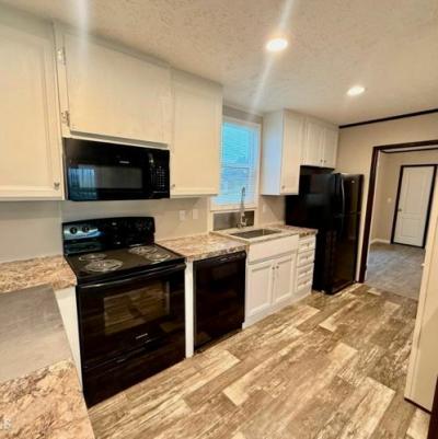 Photo 3 of 22 of home located at 1301 Frankie St New Iberia, LA 70560