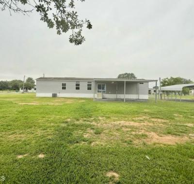 Photo 4 of 22 of home located at 1301 Frankie St New Iberia, LA 70560