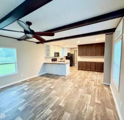 Photo 5 of 22 of home located at 1301 Frankie St New Iberia, LA 70560