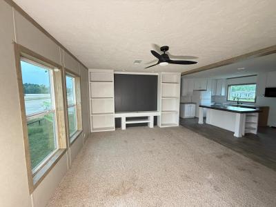 Photo 3 of 11 of home located at 15743 Us-59 Splendora, TX 77372