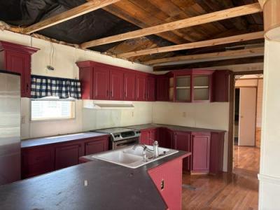 Photo 5 of 6 of home located at 15405 Lee Hwy Bristol, VA 24202