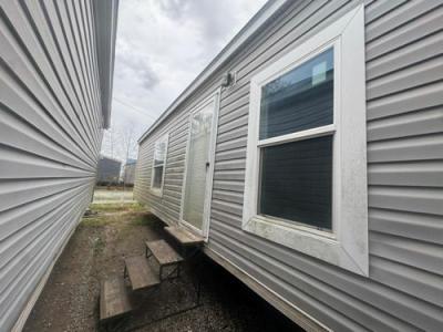 Photo 2 of 18 of home located at 25898 I-30 Frontage Rd Bryant, AR 72022