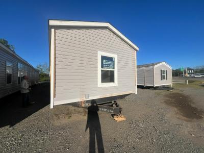Photo 5 of 18 of home located at 25898 I-30 Frontage Rd Bryant, AR 72022