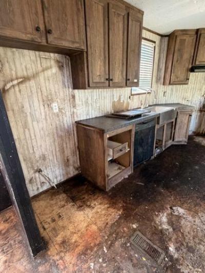 Photo 4 of 14 of home located at 643 Horton Rd Horton, AL 35980