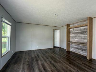 Mobile Home at 1451 Deckard School Rd Lot 15 Rineyville, KY 40162