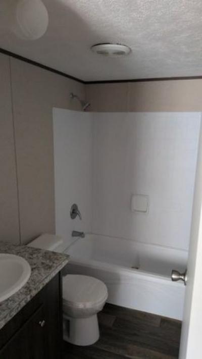 Photo 5 of 9 of home located at 672 J W Hollington Rd Freeport, FL 32439
